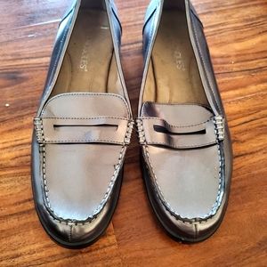 Aerosoles Silver Faux Leather Loafers